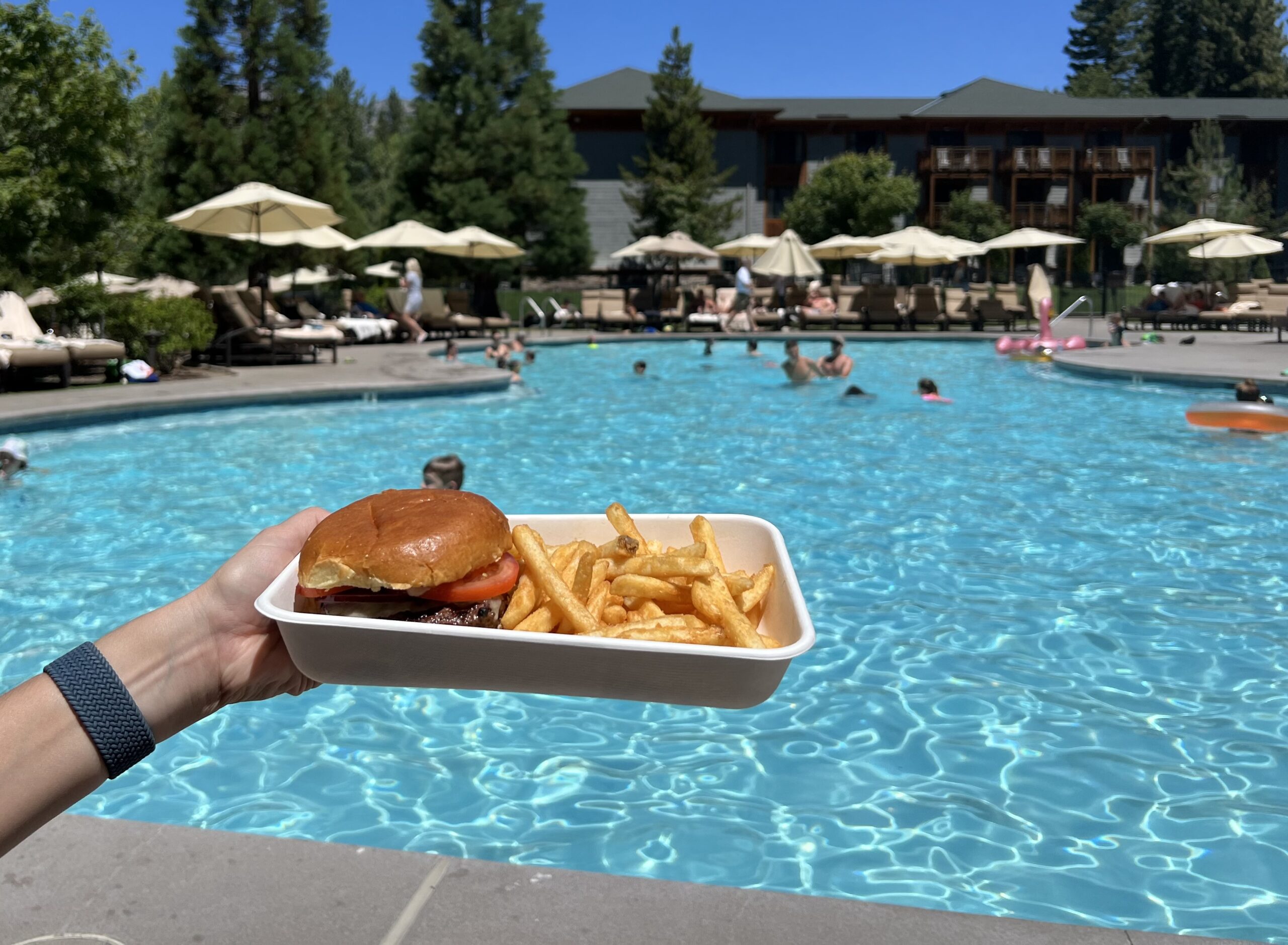 Stillwater Pool Bar and Grill at Hyatt Regency Lake Tahoe