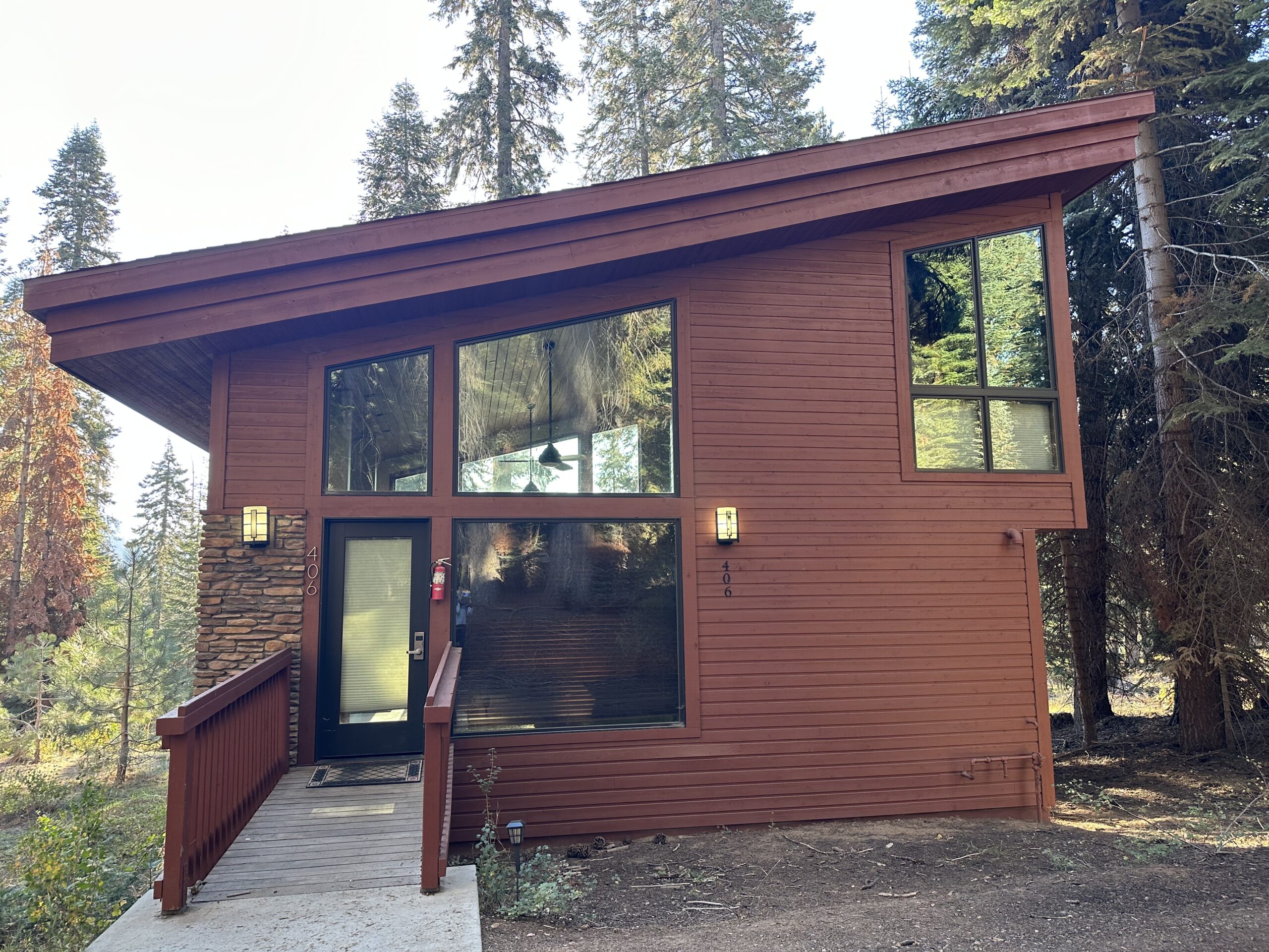 Montecito Sequoia Lodge