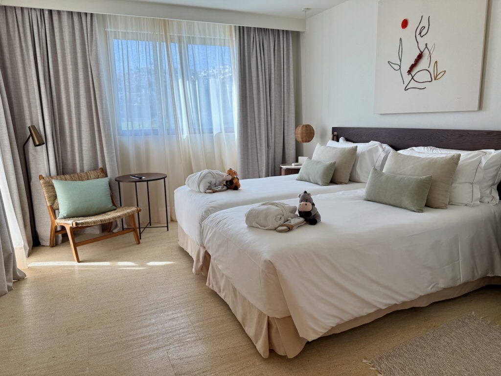 Kids' room at La Zambra hotel, Family Suite