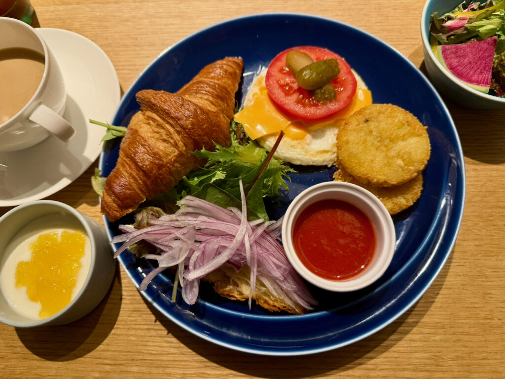 Caption Osaka Globalist breakfast